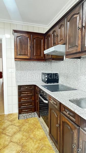 Foto b96b928e-35bc-45cd-abc3-33c5a77f49e0. Alquiler piso  en alquiler , 3 dormitorios. en Gijón