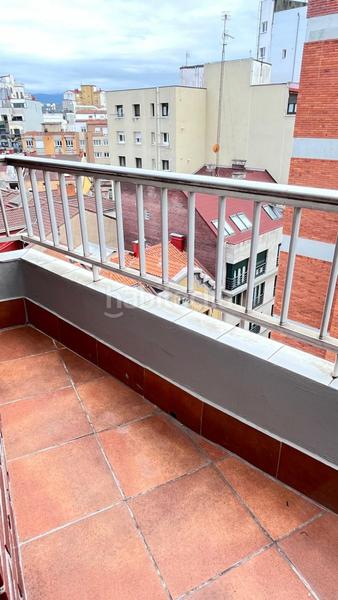 Foto fded5829-c689-46b7-b19a-8fb87f8986d7. Alquiler piso  en alquiler , 3 dormitorios. en Gijón