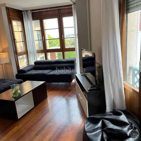 Foto bf9c24fb-89ef-4887-9b7b-91b4143cbebe. Alquiler piso  en alquiler , 3 dormitorios. en Gijón
