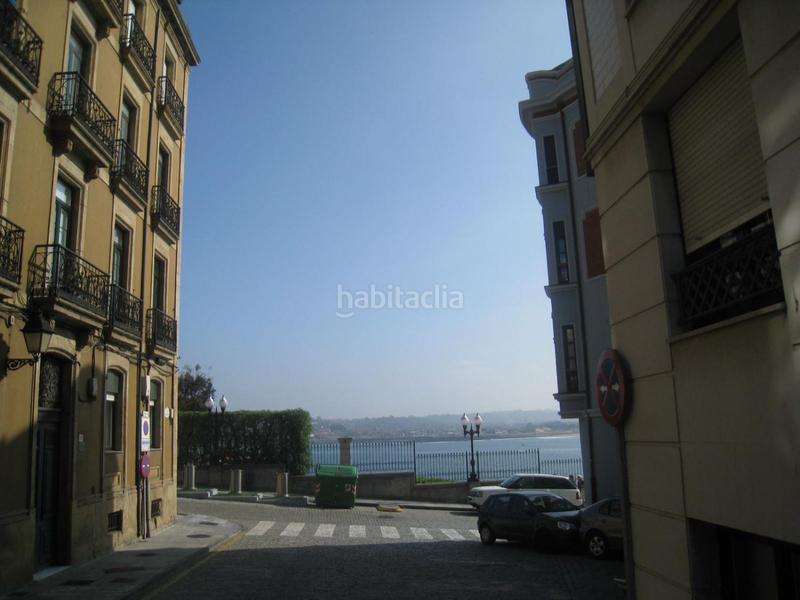 Foto bfdf3340-e727-45e4-a63a-35045ef77af0. Alquiler piso  en alquiler , 3 dormitorios. en Gijón