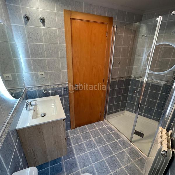 Foto d4b77980-77f6-4a8c-8226-906f6ccae833. Alquiler piso  en alquiler , 3 dormitorios. en Gijón