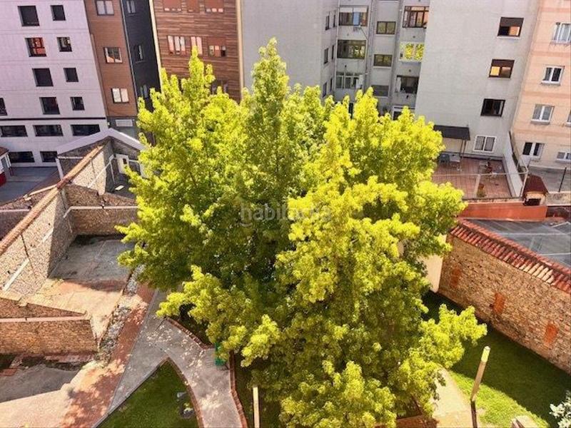 Foto c420eda1-9a30-42a6-bd61-bd57185b7891. Ático atico en venta , 3 dormitorios. en Centro Gijón