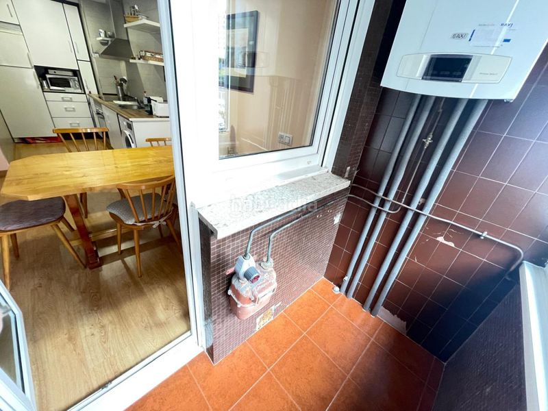 Foto d57ce77d-da1c-46ff-b79d-11d21d5515fc. Rent flat with heating parking in Pumarín Gijón