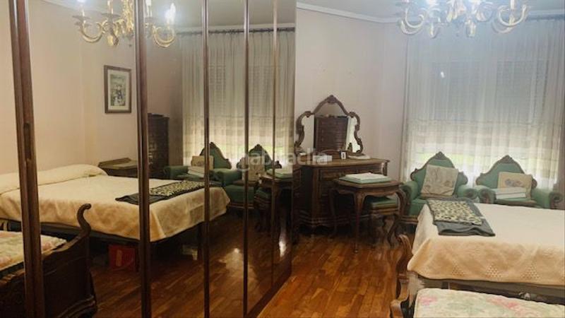 Foto 181bdc35-c45c-4346-a45e-4cd11f06d150. Etagenwohnung mit heizung in Centro Gijón