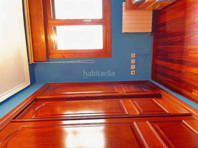 Foto 95f9f9cd-15a6-4cc5-b9e9-cacd377ba67e. Dúplex amb calefacció a El Natahoyo Gijón