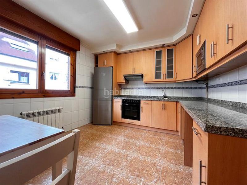 Foto cb64140d-0182-40ab-af17-59f5335b4c53. Dúplex amb calefacció a El Natahoyo Gijón