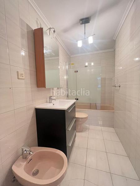 Foto 9d72d4f6-e037-4793-aa1c-dd6aad844006. Alquiler piso  en alquiler en centro playa, 3 dormitorios. en Gijón