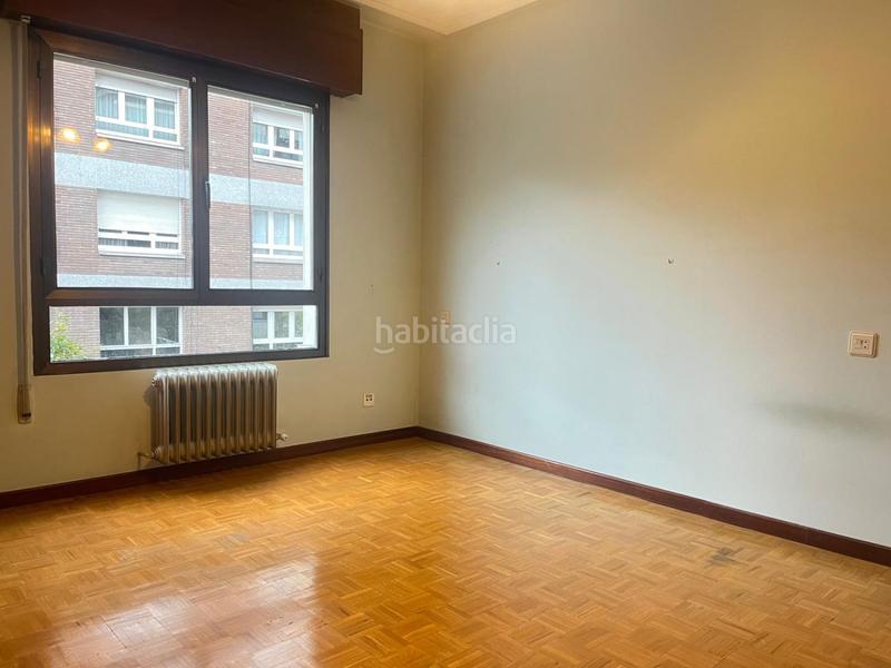Foto 3cd5a389-738b-402e-b3ab-672cb8b76709. Rent flat with heating in La Arena Gijón