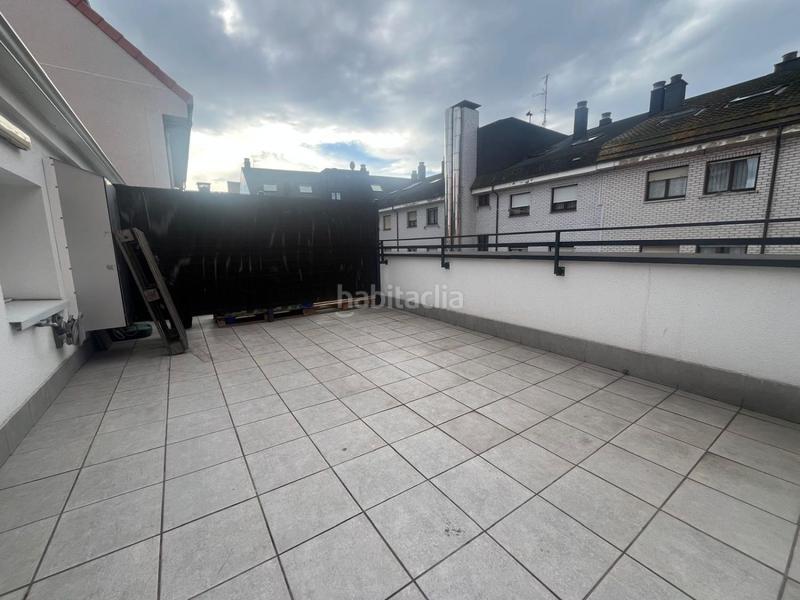 Foto 71895f00-ba90-45ba-8dc3-bd34804c7d83. Affitto attico in Centro Gijón