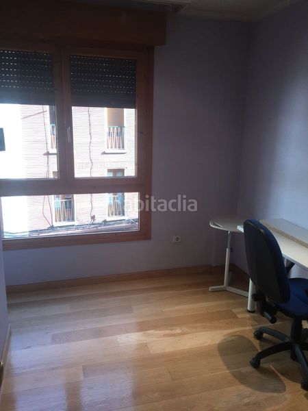 Foto 1cd98f90-3a28-42ab-8b2f-618cd1cde5c8. Flat with heating in Centro Gijón