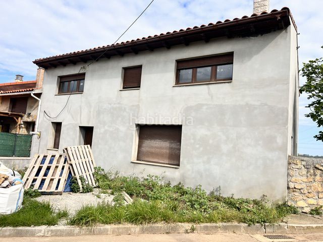Foto a287ea53-15d9-4904-944a-a51af5529f54. Casa a Verdicio-Bañugues-Cabo Peña Gozón