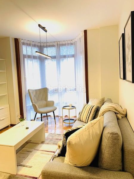 Foto ecf387af-bd1e-414b-82ff-2a83a071308b. Rent flat with heating in Centro Gijón