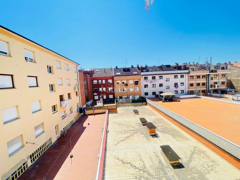 Foto 1f391914-7365-44a6-8911-b6d001dd12ac. Apartament amb calefacció a Llano Gijón