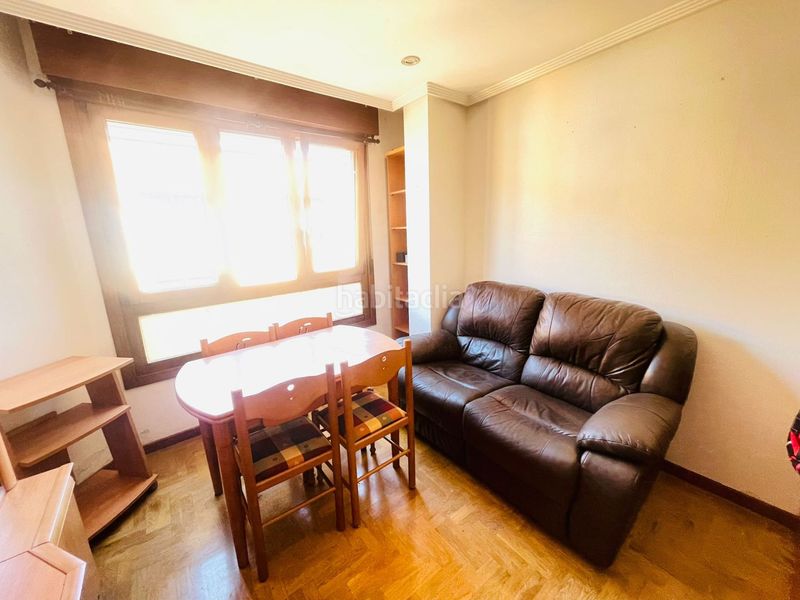 Foto 2c6f8356-012d-4c45-8bf6-e8d9834baec4. Apartament amb calefacció a Llano Gijón