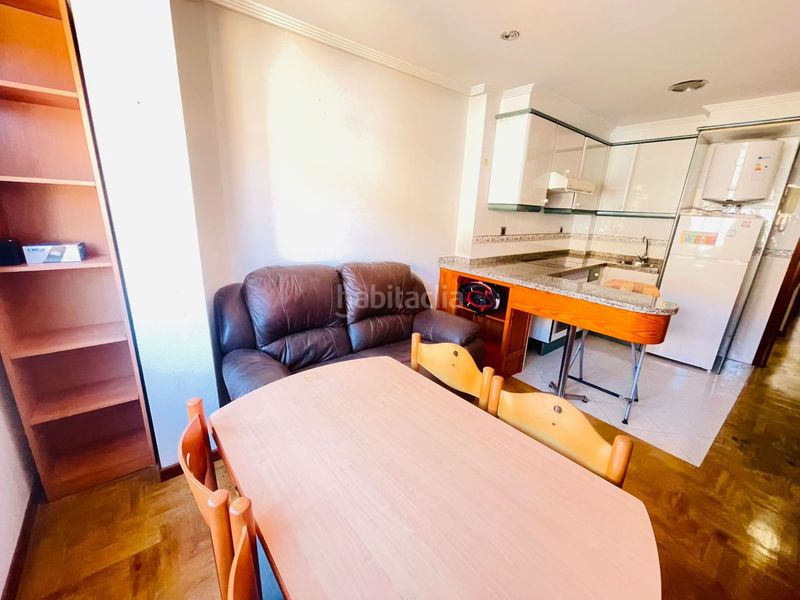 Foto 9622e296-1c51-450c-b1ab-560f312bf8c2. Apartament amb calefacció a Llano Gijón
