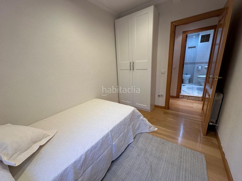 Foto c7e800ac-d99f-4dca-9a4a-63ffb357bcd7. Rent flat with heating in Centro Gijón