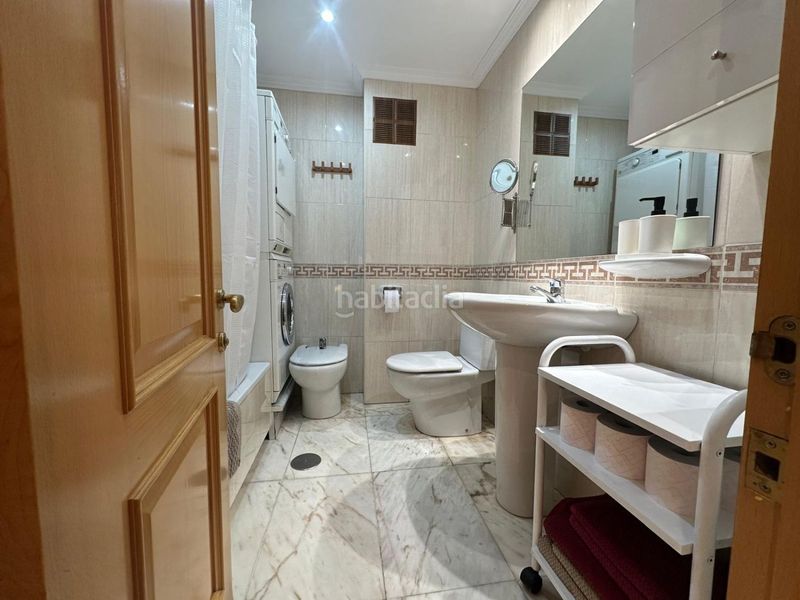 Foto fc8355fc-64ca-46a0-9703-f0bddae3a61e. Rent flat with heating in Centro Gijón