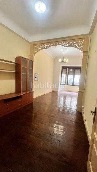 Foto c74aaf35-846e-4f59-9b07-69261243ef85. Flat in Centro Gijón