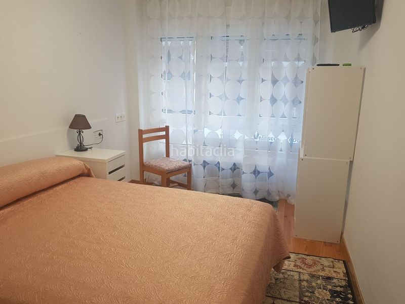 Foto ff98f115-2a23-49ba-b53a-af88e4db3e83. Rent flat with heating in La Arena Gijón