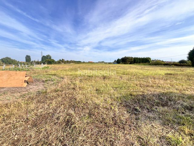 Foto 4c36d216-0ad8-40b8-b10c-26cc45b3a334. Terreny residencial a Verdicio-Bañugues-Cabo Peña Gozón