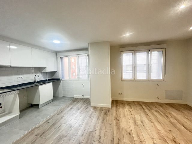 Foto 2eed6e97-eeb9-4feb-a6d3-4f723b71df8d. Rent flat with heating in Centro Gijón