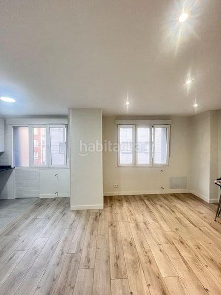 Foto 591dadec-ccc3-4850-85a0-09d37bdf2437. Rent flat with heating in Centro Gijón
