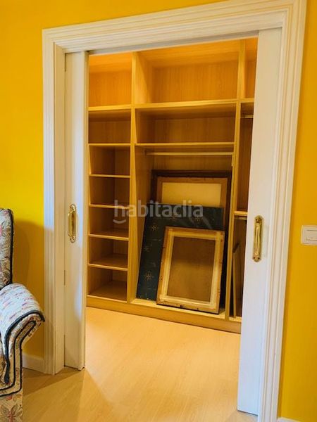 Foto 06d65685-3472-45cf-9627-37f653db1cb2. Rent flat with heating in Laviada Gijón