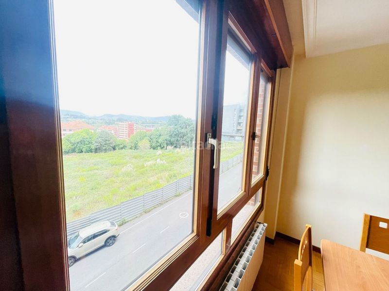 Foto 57a2214e-0149-455c-8a41-fe84c3ba2e09. Rent flat with heating parking in Ceares Gijón