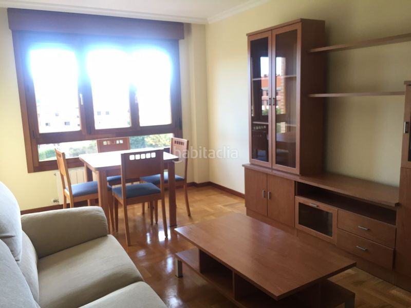 Foto 7d8f9176-ef49-4694-b609-b9cc1183c4b6. Rent flat with heating parking in Ceares Gijón
