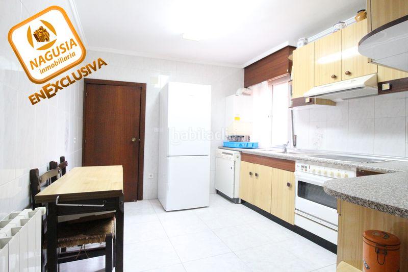 Foto 113f8d45-289d-46f9-8887-36538408924f. Flat with heating in Centro-Ariz-Uribarri Basauri