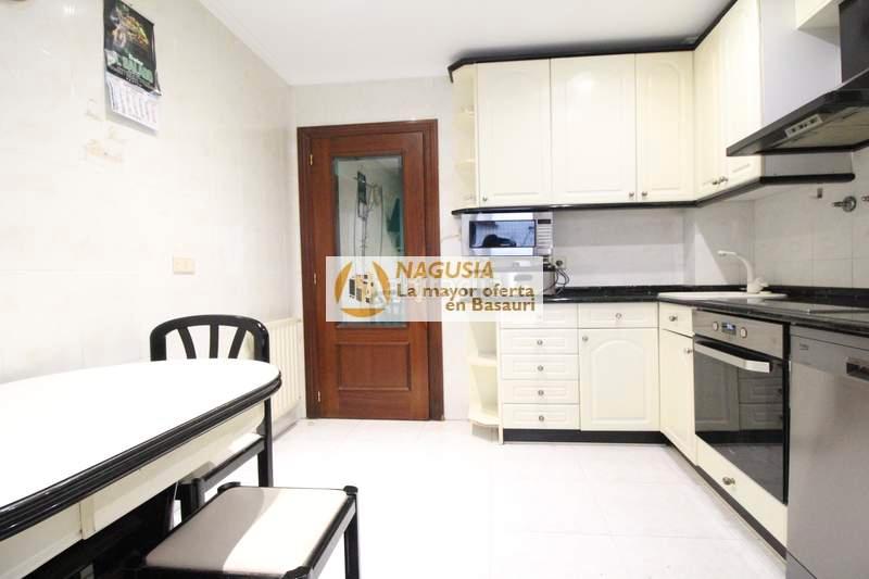 Foto 0e050c8a-b244-4000-b245-b7a4b8989d2e. Appartamento con riscaldamento parcheggio in Centro-Ariz-Uribarri Basauri