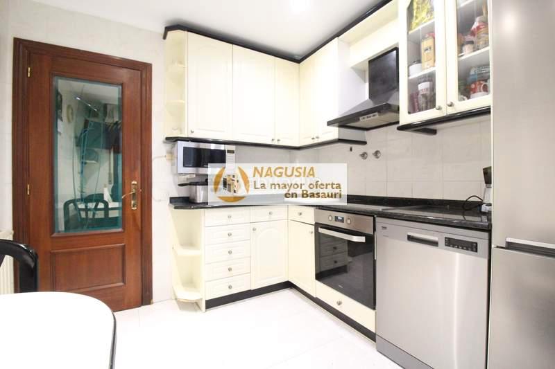 Foto bc42f368-6631-4137-ad38-1c290e0c9de5. Appartement avec chauffage parking dans Centro-Ariz-Uribarri Basauri