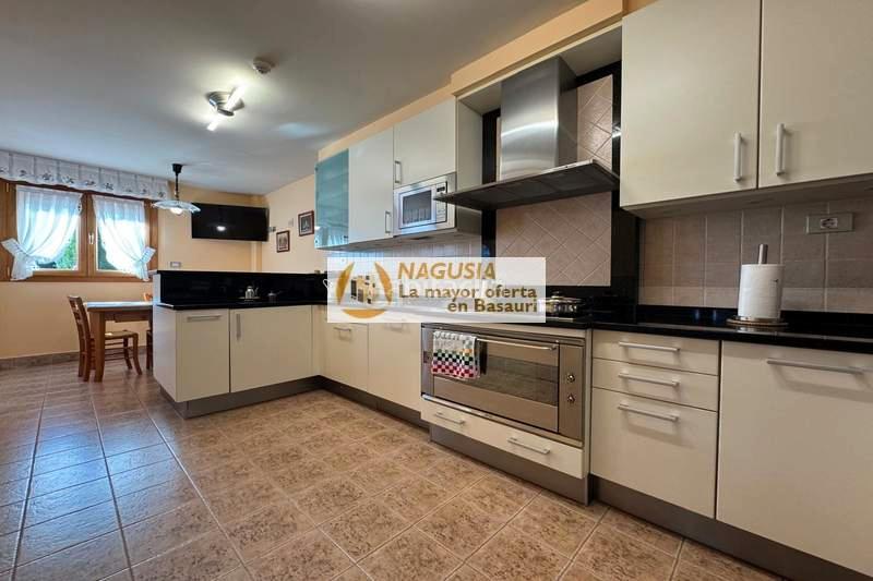 Foto e96b6384-aa58-4b0e-a8d6-89f76501a884. Casa a schiera con riscaldamento parcheggio in Kalero-Basozelai Basauri