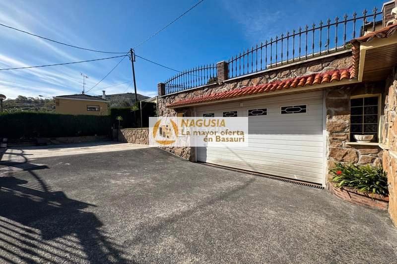 Foto 98715b76-b565-4da2-a8ba-2314b36ea3e6. Casa adosada en Kalero-Basozelai Basauri