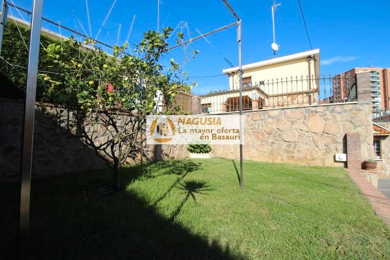 Foto 0afe062d-4d04-46c3-808f-58bc6083bc6e. Casa adossada amb calefacció aparcament a Kalero-Basozelai Basauri