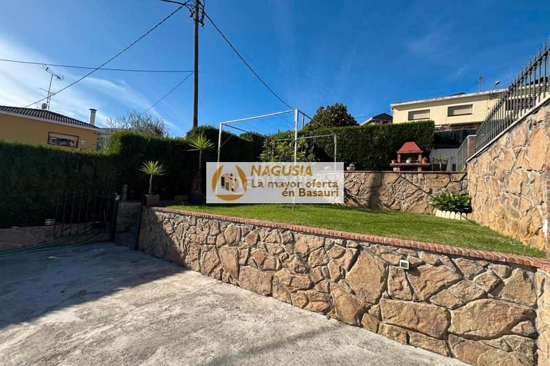 Foto 6539aa6f-ee7b-45d8-ae6e-56e811a26179. Casa adossada amb calefacció aparcament a Kalero-Basozelai Basauri