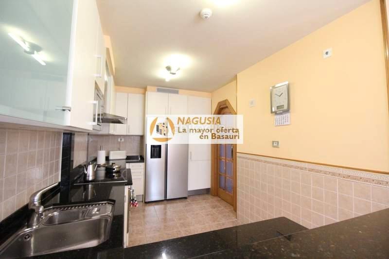 Foto 79ddae21-6f58-4937-b255-69911acd51c3. Semi detached house with heating parking in Kalero-Basozelai Basauri