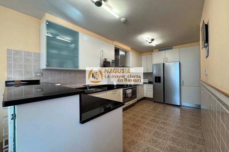 Foto 8e0512b0-6121-4f3b-8078-3a2fdce0954f. Semi detached house with heating parking in Kalero-Basozelai Basauri