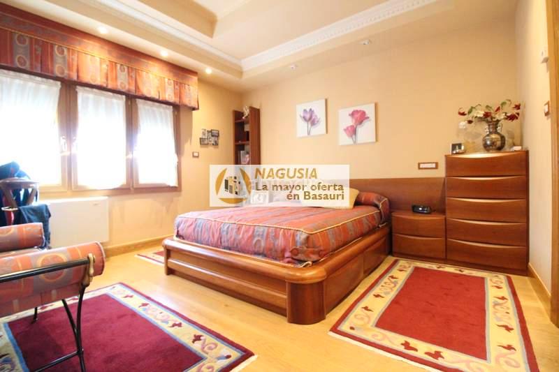 Foto c1923e54-0779-4bd3-8eff-f5b94559ccf4. Semi detached house with heating parking in Kalero-Basozelai Basauri