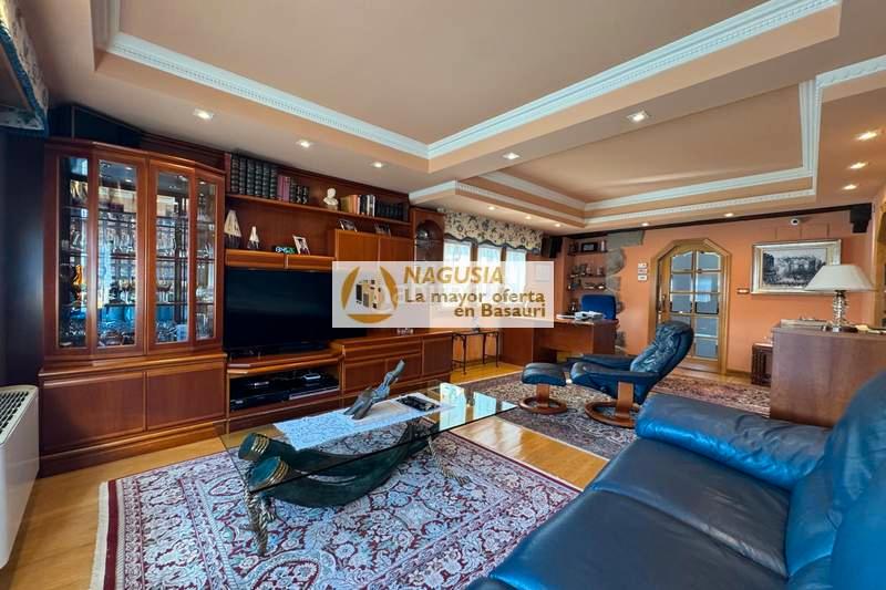 Foto e6c4b1b6-67b9-42d6-a793-9af7f3bb2916. Semi detached house with heating parking in Kalero-Basozelai Basauri