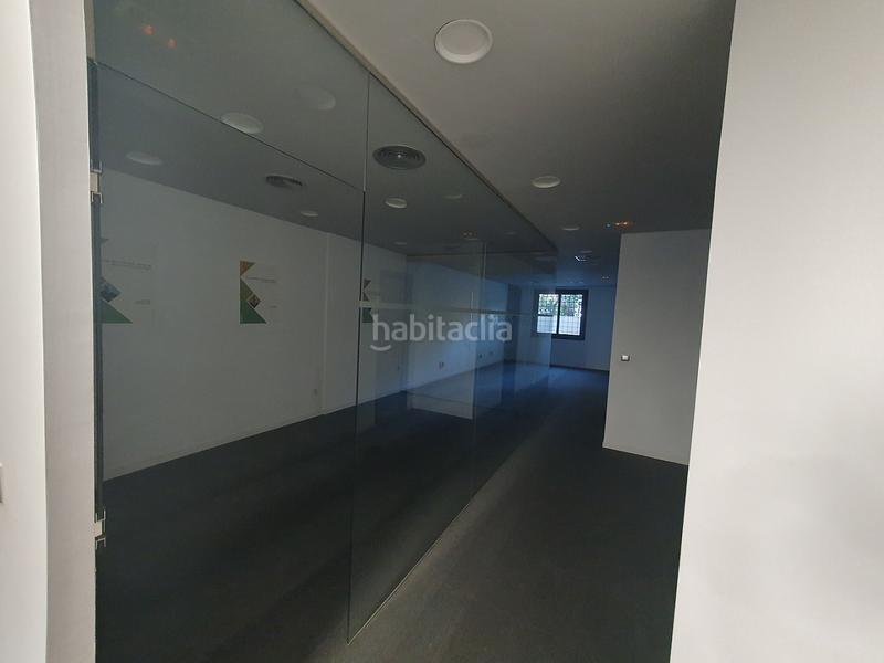 Foto ffb25577-f2e0-4d69-9fd2-97c16c3443f6. Rent business premise in Abandoibarra - Guggenheim Bilbao