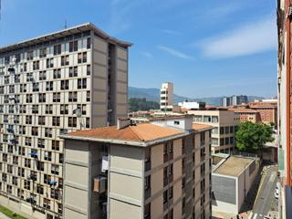 Pis  Cocherito de bilbao kalea. Piso de 61 m2 en santutxu, para entrar a vivir.