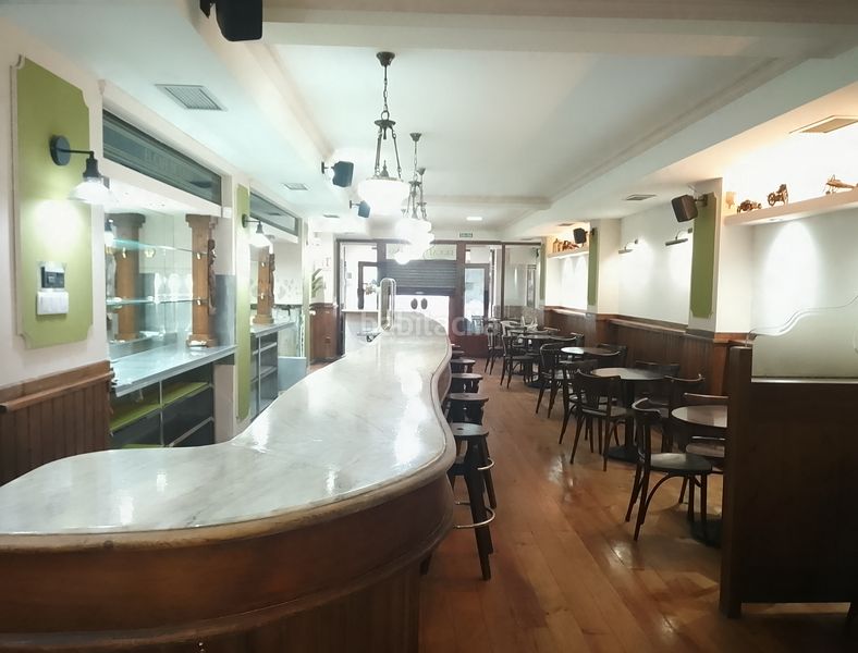 Foto ef868193-0f78-4519-b58f-2432c9b3e2ff. Local comercial a Llano Gijón