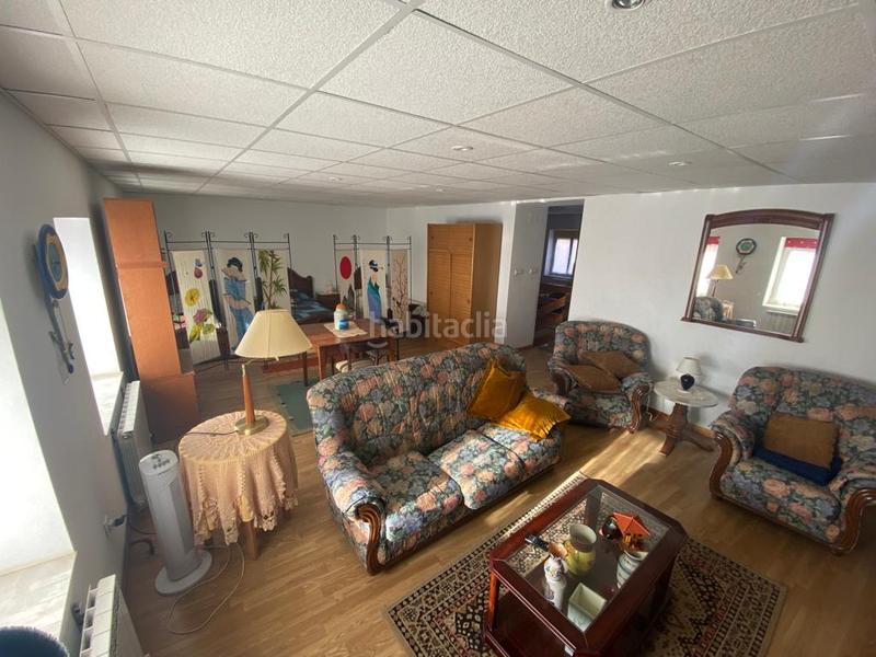 Foto 1e94e06e-9483-47ca-bbff-8c6b3f019a99. Casa amb calefacció aparcament a Algadefe