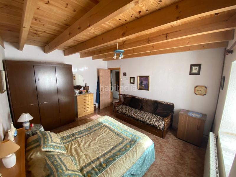 Foto aa0f4b81-7ba0-4076-b77b-b125d1d8ce04. Casa amb calefacció aparcament a Algadefe