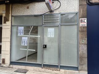 Local Comercial en Plaza del ampurdn 5. Local a pie de calle en pumarin