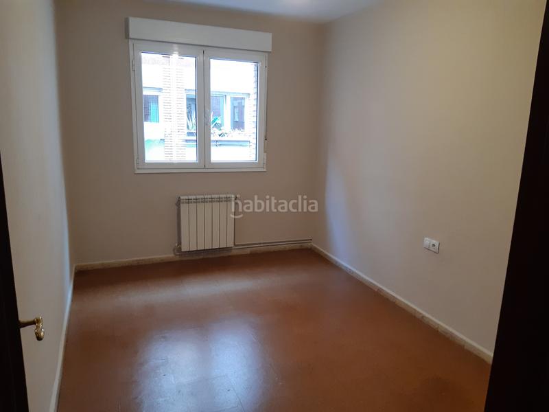 Foto 59c1b186-5ffc-4812-922e-818639fad94b. Flat with heating in Pumarín Gijón