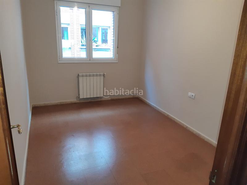 Foto ab838d65-cc94-4f61-ac1d-bf29c67723d2. Flat with heating in Pumarín Gijón