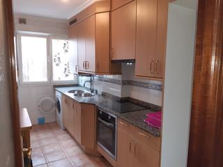 Appartement  Calle de clara campoamor. Se vende piso con inquilinos