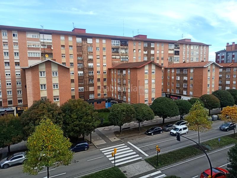 Foto 6cae431c-c89c-441b-9926-35a6f7747ee7. Appartamento in avenida de gaspar garcía laviana 34 in Gijón